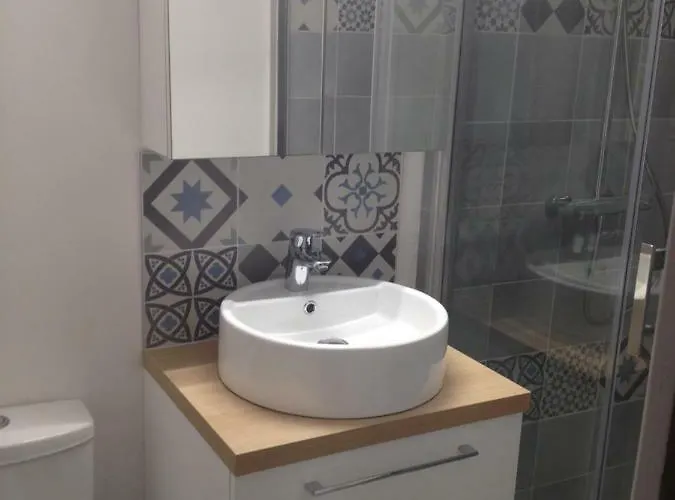 Un Petit Nid A Апартаменты *