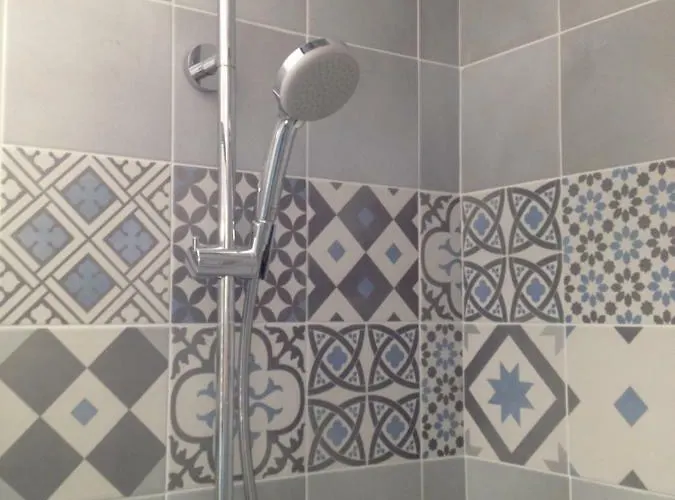 Un Petit Nid A Онфлёр